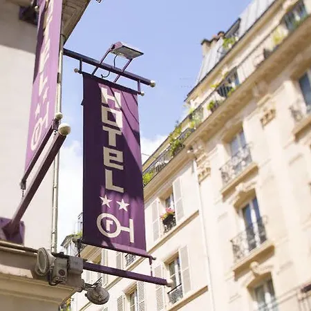 Hotel Republique 2*